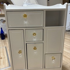 あげます！可愛い白のトイレ収納小棚☆女性限定の画像