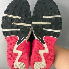 【美品】NIKE エア マックス エクシー ホワイト/ブラック/ピンク24.5㎝の画像