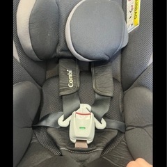 combiチャイルドシート　説明書付の画像