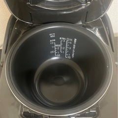炊飯器 ZOJIRUSHIの画像