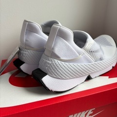 NIKE 　ゴーフフライイーズの画像