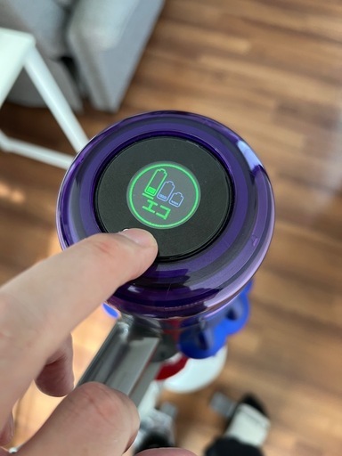 ダイソンv12detect slim fluffy sv20 【引取り+現金払は¥22,000】 　掃除機　