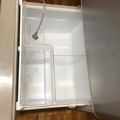 シャープ扉左右両開き冷蔵庫3ドア　説明書有　引取り限定（埼玉北西部）の画像