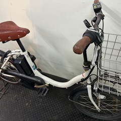 東京23区配達無料🌈新基準　ヤマハ　パスシティC 12.8Ah リチウム 電動自転車 中古　BS 5254の画像