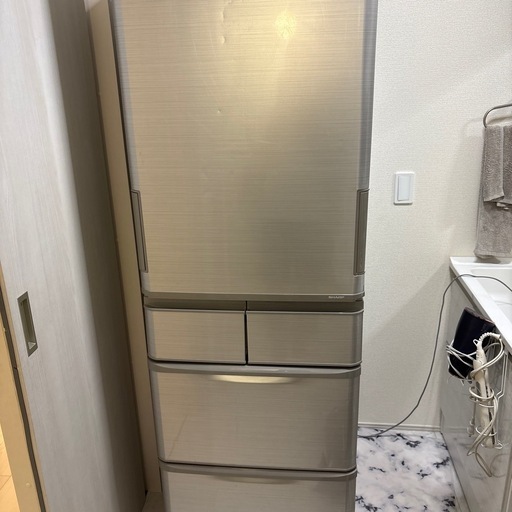 2019年SHARP冷蔵庫 412リッターりょうびらき両開き