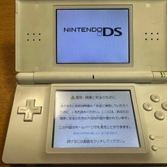 ニンテンドー　DS Lite 本体　充電器　ソフト5本　DSTT付きの画像