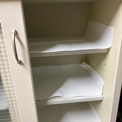 食器棚　の画像