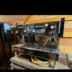 LA MARZOCCO エスプレッソマシンの画像