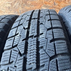 バリ山　TOYO GARIT GIZ 155/65R14 スタッドレス　タイヤ　2018年製　14インチの画像