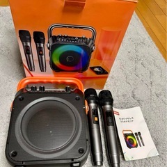 K9-M カラオケマシン 2本のマイク付きの画像