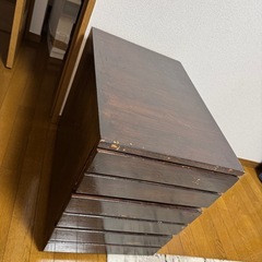 木製チェストの画像