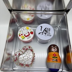 「0円」お菓子の空き缶の画像