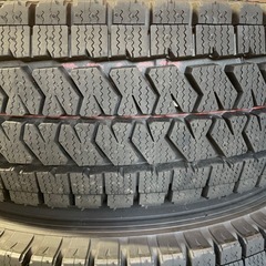 スタッドレス　ブリザック　ホイール付き４本セット
195/80R15の画像