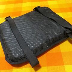 ☆★バイクシート用ゲルクッション低使用品★☆の画像