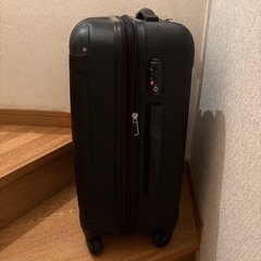 ブラックスーツケース(未使用の画像