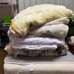 寝具3人分の画像