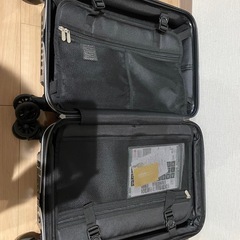 ジャンク キャリーケースの画像