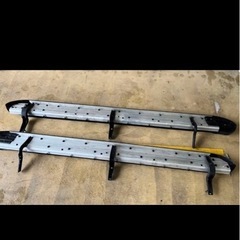 トヨタ　ハイラックス　GUN125 純正サイドステップの画像