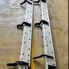 トヨタ　ハイラックス　GUN125 純正サイドステップの画像