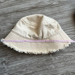 バケットハットの画像