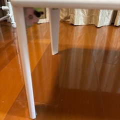 折りたたみテーブルの画像