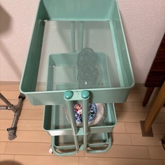 スチールラックの画像