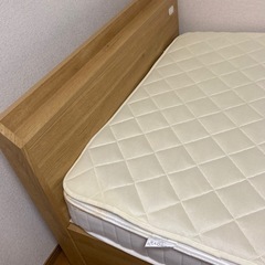 ニトリ　セミダブルベッド+マットレス+カバーの画像