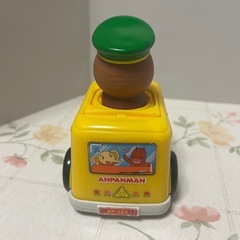 アンパンマンバスの画像