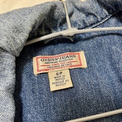 guess デニム　ベストの画像