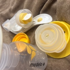 Medela メデラ 手動搾乳器の画像