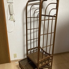 洋服掛けの画像