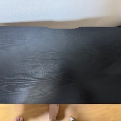ゲーミングデスクの画像