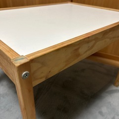 IKEA レット 子供用テーブル チェア2脚 パイン材の画像