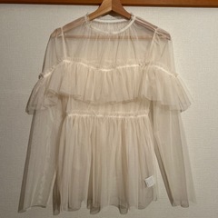 チュールトップス　美品の画像