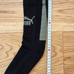 【美品】PUMA ブラックソックス 24〜26cmの画像