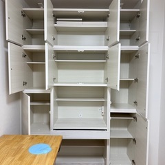 【超美品】ニトリNITORI上置き付き壁面ユニットデスク・キャビネットの画像