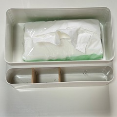 ティシュケース（収納付き）の画像