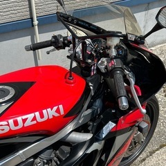 スズキ GSX‐R400R の画像