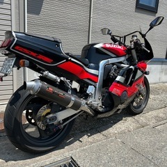 スズキ GSX‐R400R の画像