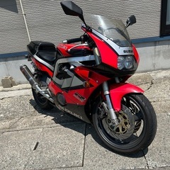 スズキ GSX‐R400R の画像