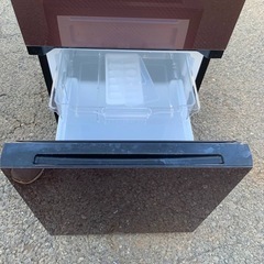 Hisense 2ドア冷凍冷蔵庫  HR-G13A-BRの画像