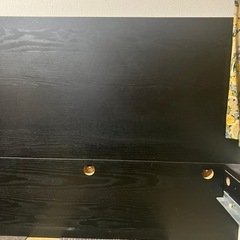 ベッドとメトレスの画像