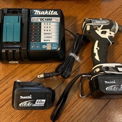 マキタ　makita TD137D 電動インパクトドライバー中古良品の画像