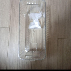 冷蔵庫に置けるドリンクサーバーの画像