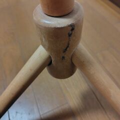 木製ポールハンガーの画像