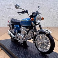 Honda CB750 FOUR 1969 モデルの画像