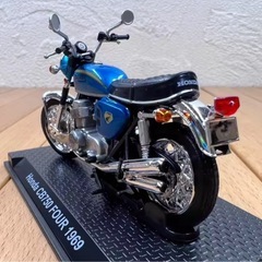 Honda CB750 FOUR 1969 モデルの画像