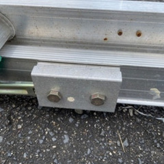 アルインコ製の2連ハシゴ　10mの画像