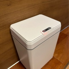 センサー付きダストボックスの画像