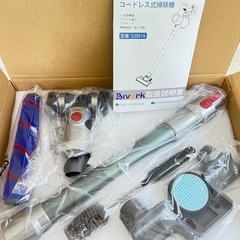 【進化版】コードレス掃除機 新品 LEDライト付き60Kpa強力吸引 自立式 洗えるの画像